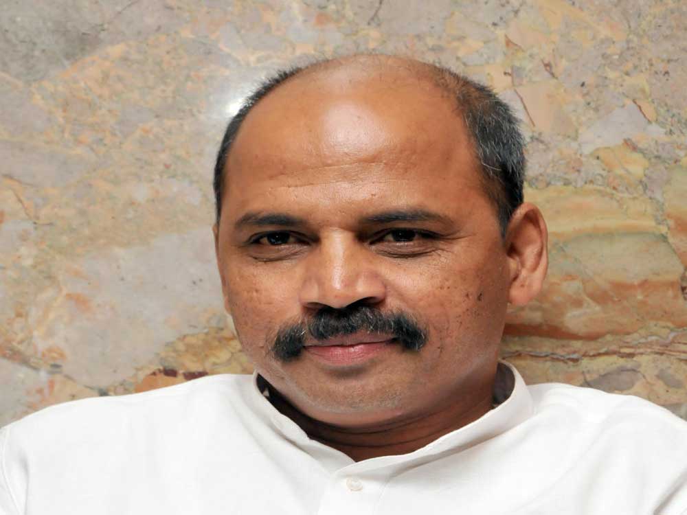 371 (ಜೆ)ಗೆ ಗದಗ ಜಿಲ್ಲೆಯ ಗ್ರಾಮಗಳ ಸೇರ್ಪಡೆ ವಿರೋದಿಸಿದ ಡಾ.ಶರಣಪ್ರಕಾಶ ಪಾಟೀಲ.