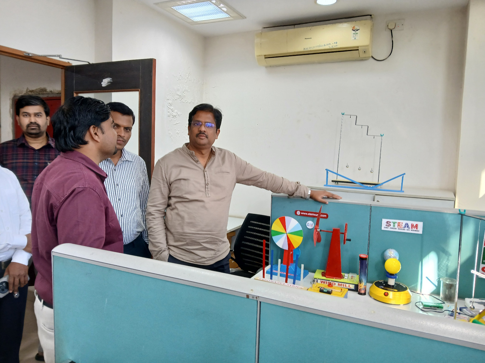 ಸ್ಟೆಮ್ ಶಿಕ್ಷಣಕ್ಕೆ ಹೊಸ ಮೈಲಿಗಲ್ಲು: ಕಿಯೋನಿಕ್ಸ್ ಐಟಿ ಪಾರ್ಕ್ನಲ್ಲಿ STEM Innovation Lab ಉದ್ಘಾಟನೆ.