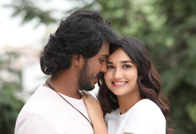 ವರಮಹಾಲಕ್ಷ್ಮಿ ಹಬ್ಬದಲ್ಲಿ ವಿಕ್ರಂ ರವಿಚಂದ್ರನ್ 'ತ್ರಿವಿಕ್ರಮ'ನಿಗೆ ಸಿಕ್ತು ಚಿನ್ನದಂತಾ ಬೆಲೆ..!