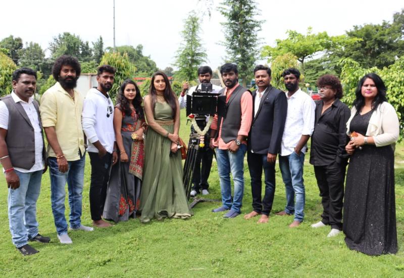 ತ್ರಿಮೂರ್ತಿ ಸನ್ನಿಧಿಯಲ್ಲಿ 'ವಿಧಿಬರಹ' ಆರಂಭ.