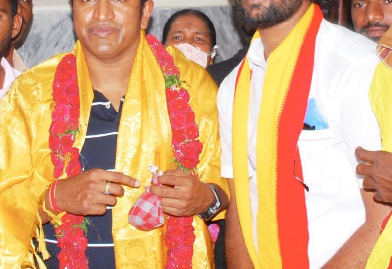 ರಾಯಚೂರಿನ ಆಪ್ಪು ಅಭಿಮಾನಿ ಮಾಡಿದ ಕೆಲಸಕ್ಕೆ "ಪವರ್ ಸ್ಟಾರ್ ಫುಲ್ ಫಿದಾ"ಫೋನ್ ಕರೆ ಮಾಡಿ ಅಭಿನಂದನೆ ಸಲ್ಲಿಸಿದ ಪುನೀತ್.