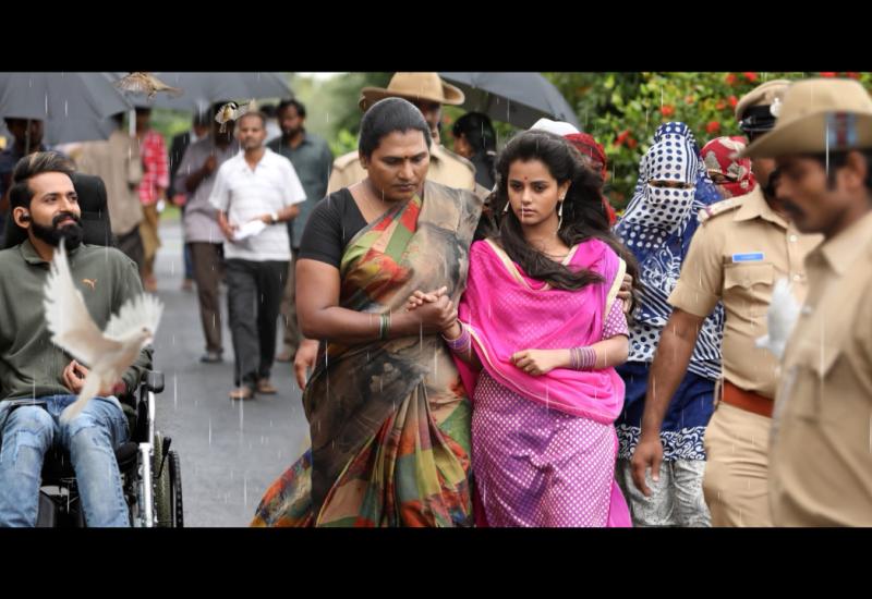 *ಗಣಪನ* ಹಬ್ಬಕ್ಕೆ ಬಿಡುಗಡೆಯಾಯಿತು *"ವ್ಹೀಲ್ ಚೇರ್ ರೋಮಿಯೋ"* ಚಿತ್ರದ ಲಿರಿಕಲ್ ಸಾಂಗ್..