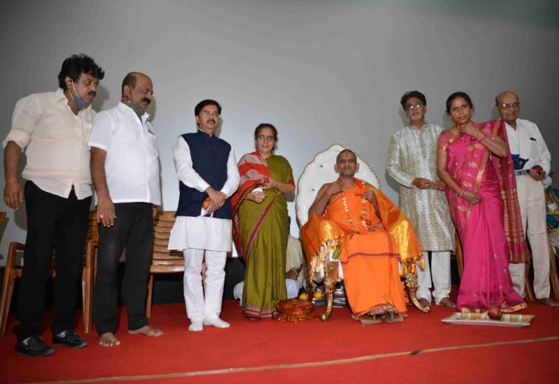ಪೇಜಾವರ ಮಠಾಧೀಶರಿಂದ ಬಿಡುಗಡೆಯಾಯಿತು "ಶ್ರೀ ಜಗನ್ನಾಥ ದಾಸರು" ಚಿತ್ರದ ಧ್ವನಿ ಸಾಂದ್ರಿಕೆ.