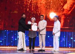 54ನೇ ಅಂತರಾಷ್ಟ್ರೀಯ ಚಲನಚಿತ್ರೋತ್ಸವ ಗೋವಾದಲ್ಲಿ  ಕಾಂತರ ಚಿತ್ರಕ್ಕೆ ವಿಶೇಷ ತೀರ್ಪುಗಾರರ ಪ್ರಶಸ್ತಿ. 